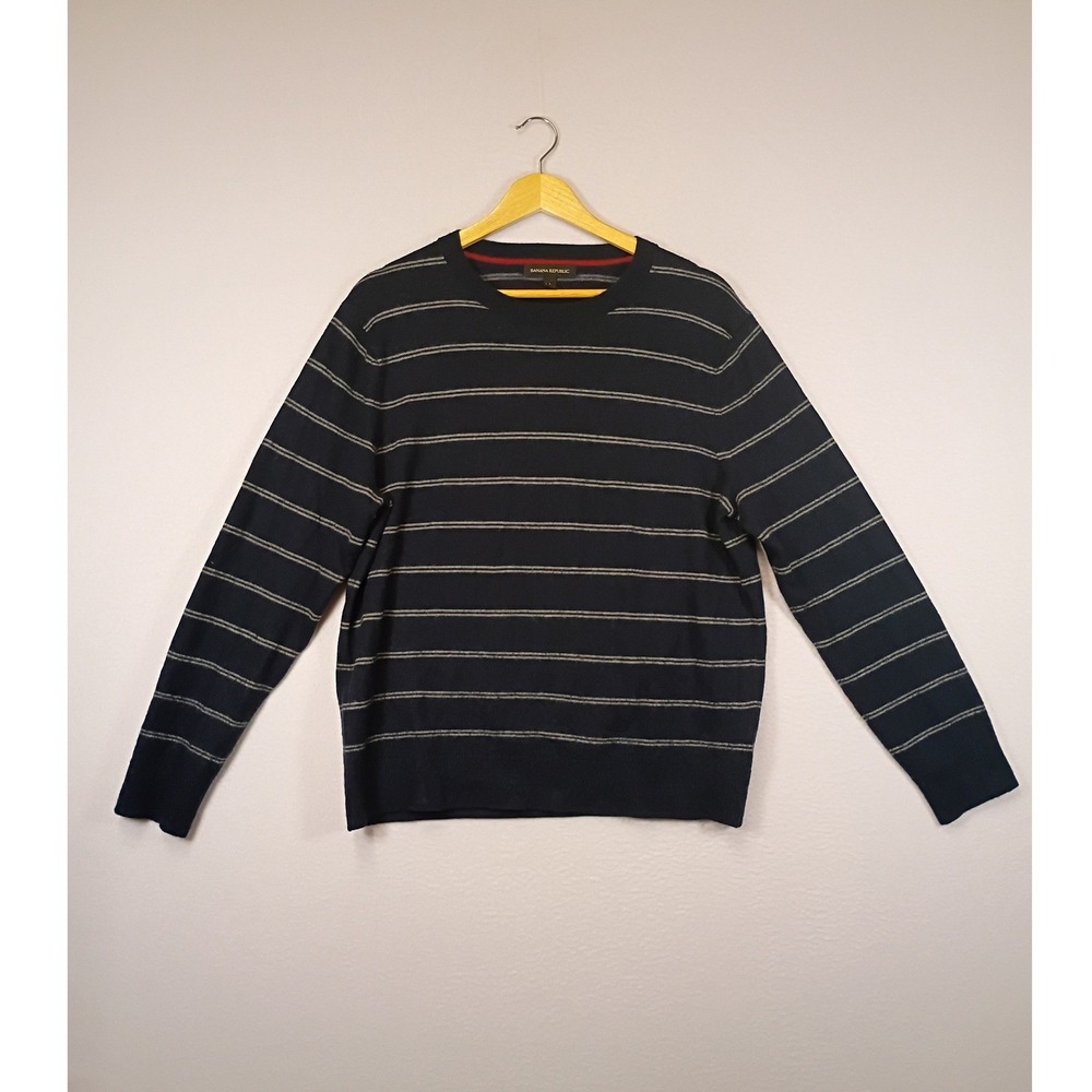 Classic Preppy Banana Republic Mens Large Navy Blue Striped Merino Wool Sweater
